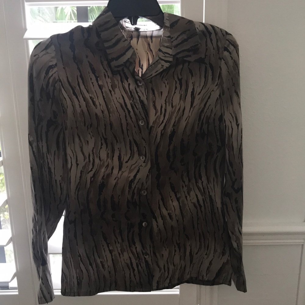 Equipment NWT xs button down